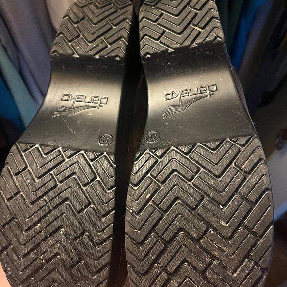 Dansko size 40 Clogs - Picture 3 of 5